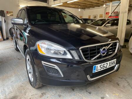 VOLVO XC60 2.4 D5 R-Design Nav