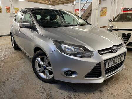 FORD FOCUS 1.0 T EcoBoost Zetec